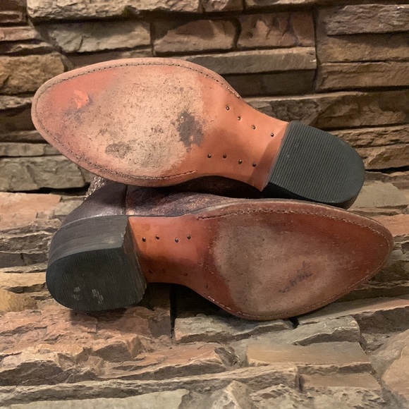 ✨👢✨SIZE 7 | Frye 'Deborah' Studded Boots Western Distressed Leather MSRP $598 - Picture 15 of 16